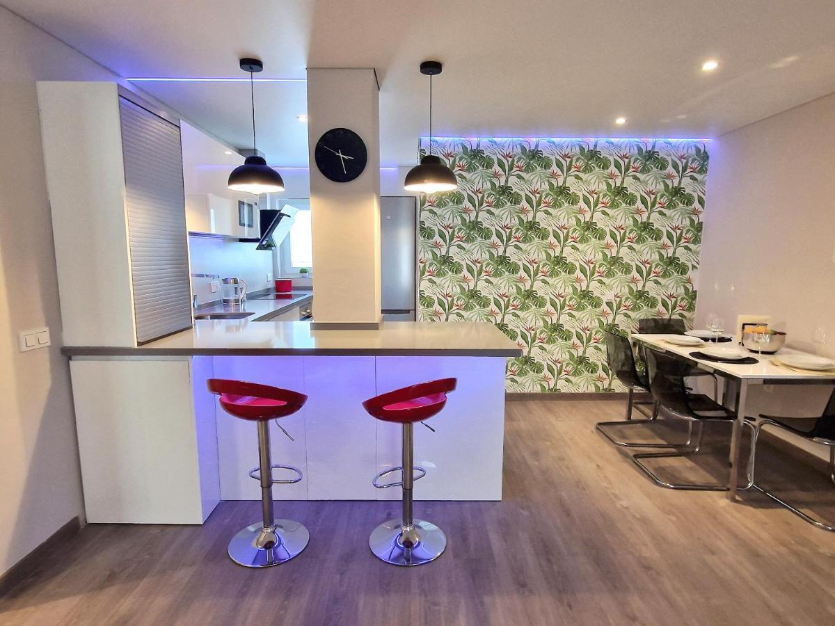 Emerald Apartment - Spacious Modern 2 Bedroom 베날마데나코스타 외부 사진